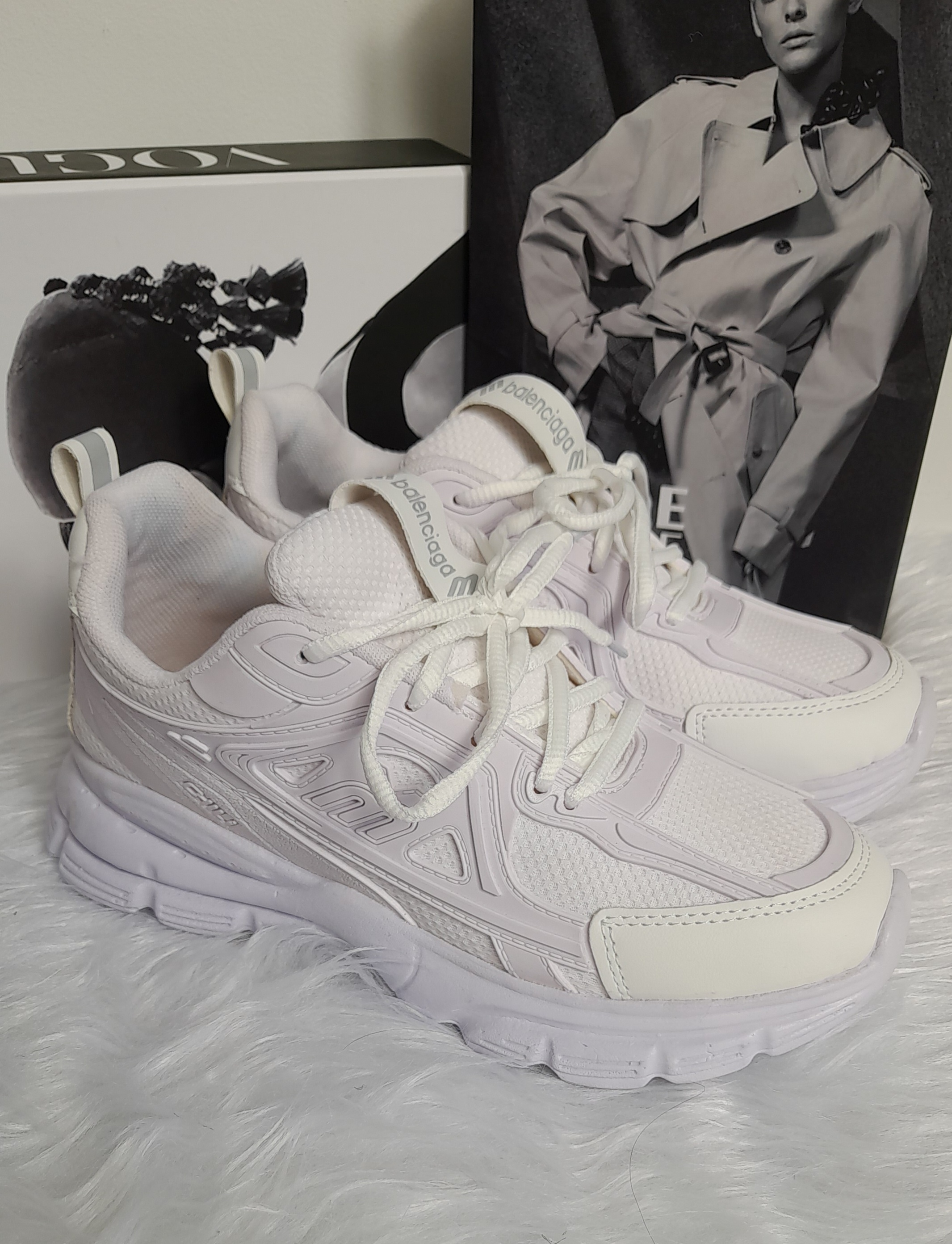 کتونی بالنسیاگا زنانه/ دخترانه